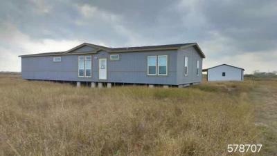 Mobile Home at 349 S Quailrun Ave Port Lavaca, TX 77979