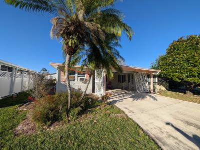 Mobile Home at 129 La Gardinia Edgewater, FL 32141