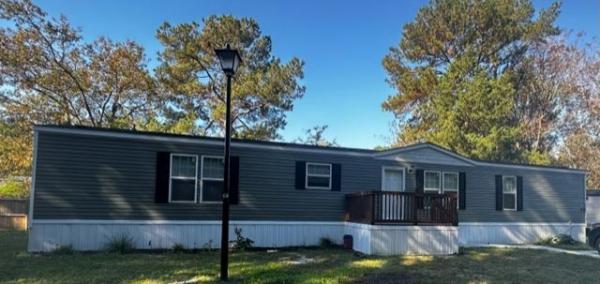 Photo 1 of 2 of home located at 2900 North Oakridge Circle, Lot #2 North Charleston, SC 29420