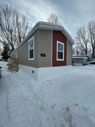 Mobile Home at 2475 Glenwood Drive Lot 137 Grand Forks, ND 58201