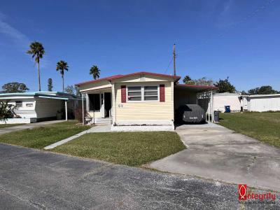 Mobile Home at 6515 15th St E, Lot G2 Sarasota, FL 34243