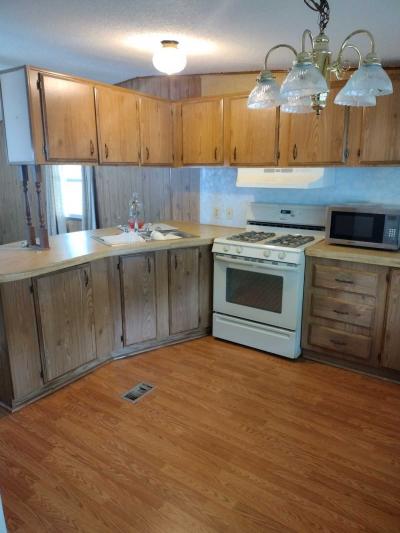 Mobile Home at 63 Shady Acres Dr Akron, OH 44312