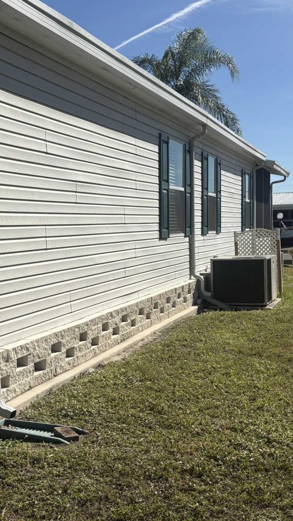 1998 Palm Harbor Manufactured Home