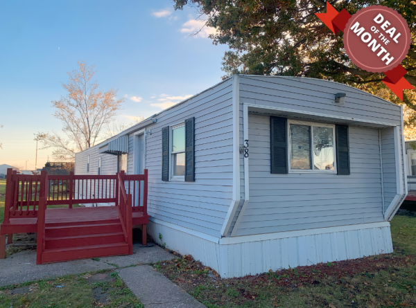 Photo 1 of 2 of home located at 38 Village Ct Mediapolis, IA 52637