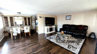 Photo 4 of 8 of home located at 201 W Mccord Ave #4 Bakersfield, CA 93308