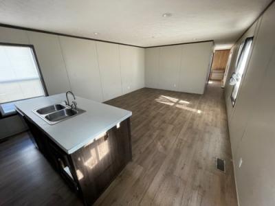 Photo 2 of 18 of home located at 14258 Airline Hwy Gonzales, LA 70737