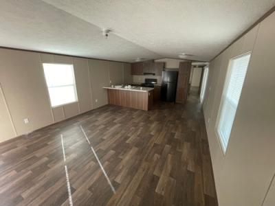 Photo 4 of 19 of home located at 280 E Mount Pleasant Rd Trlr 50 Zachary, LA 70791