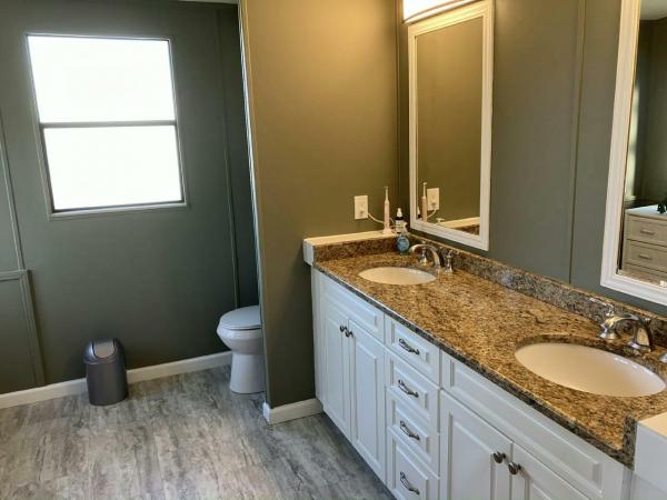 1990 Palm Manufactured Home
