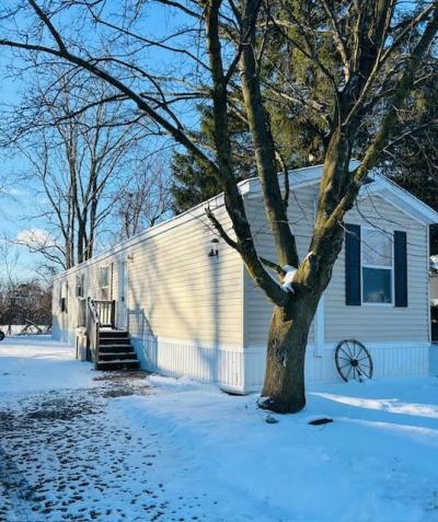 Mobile Home at 199 Lakeshore Cir Oxford, MI 48371