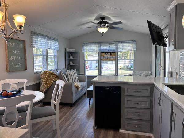 1992 Mobile Home