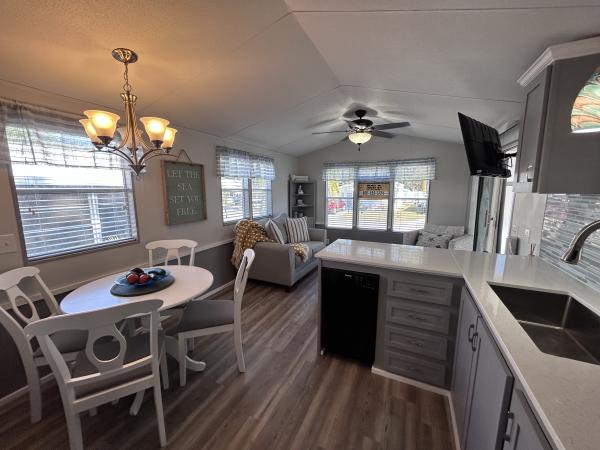 1992 Mobile Home