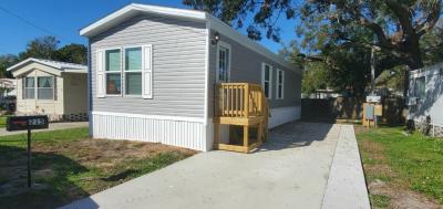 Photo 5 of 25 of home located at 215 Palm Drive Tampa, FL 33613