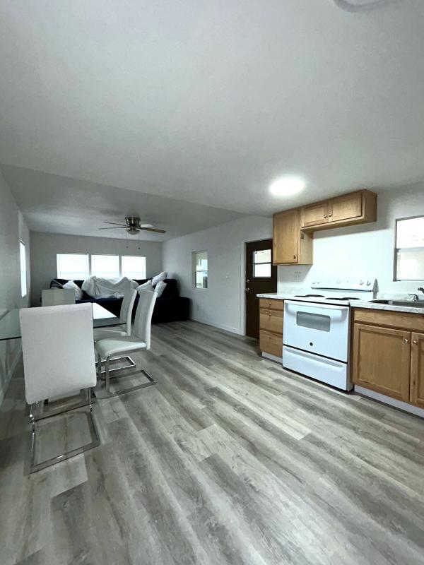 1972 TOWN  Home