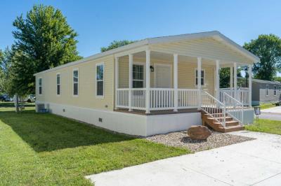 Mobile Home at 154 Kingsway Dr North Mankato, MN 56003