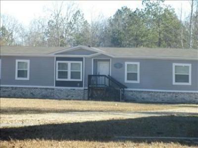 Mobile Home at 64098 Russell Town Rd Roseland, LA 70456