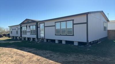 Mobile Home at 425 Gabby Ln Pleasanton, TX 78064