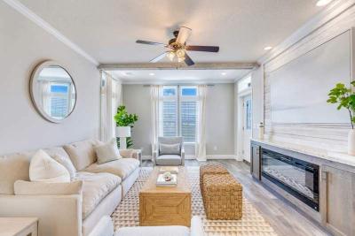 Photo 4 of 43 of home located at 16622 Coral Dr Fort Myers, FL 33908