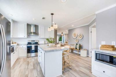 Photo 5 of 40 of home located at 16624 Coral Dr Fort Myers, FL 33908