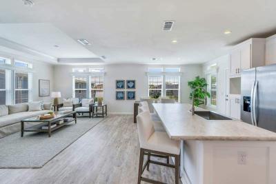 Photo 4 of 39 of home located at 11579 Palm Dr Fort Myers, FL 33908