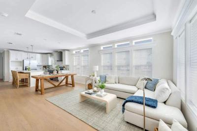 Photo 3 of 38 of home located at 12575 Pine Dr Fort Myers, FL 33908