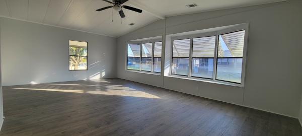 1984 Dutc Dutc Mobile Home