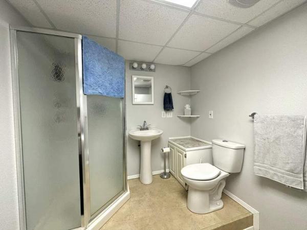 1986 Fleetwood Manufactured Home