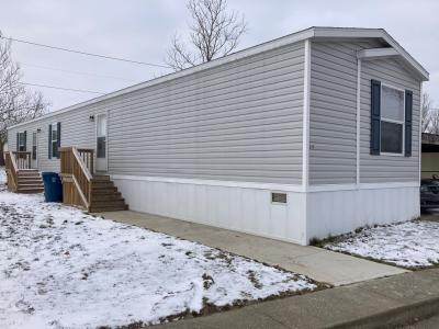 Mobile Home at 838 Creek Bluffton, IN 46714