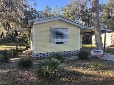 Mobile Home at 35241 Waters Edge Drive Fruitland Park, FL 34731