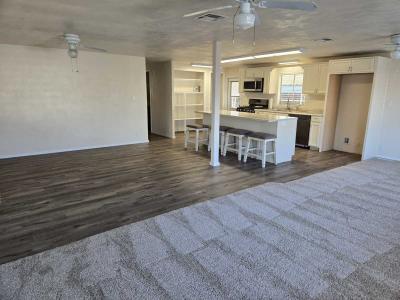 Photo 5 of 12 of home located at 605 46th Street Bakersfield, CA 93301