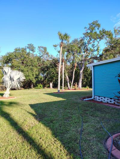 Photo 3 of 21 of home located at 5910 Majestic Way Palmetto, FL 34221