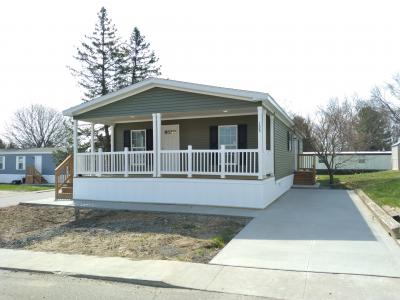 Mobile Home at 125 Highland Dr Highland, MI 48357