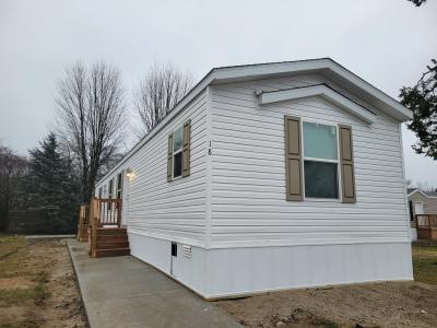 Mobile Home at 18 N Shetland Ct Highland, MI 48357