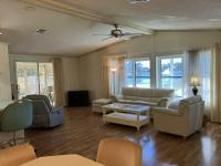 1987 SCHU HS Manufactured Home
