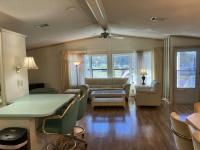 1987 SCHU HS Manufactured Home