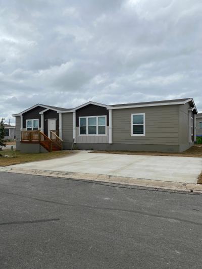 Mobile Home at 7151 Woodlake Pkwy #313 San Antonio, TX 78218