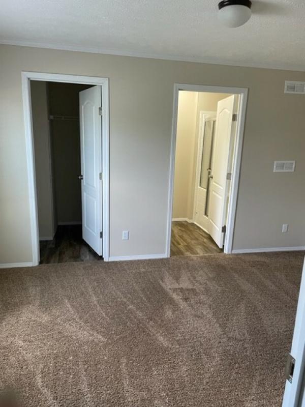 2021 Mansion 162 42636-1  Home