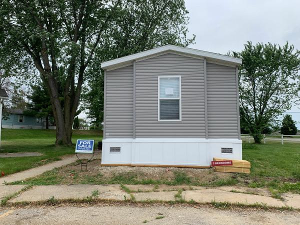 Photo 1 of 2 of home located at 3805 Cedar Knoll Circle Lot 161 Waterloo, IA 50701