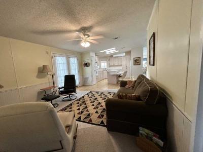 Photo 4 of 15 of home located at 2819 93rd St East Palmetto, FL 34221