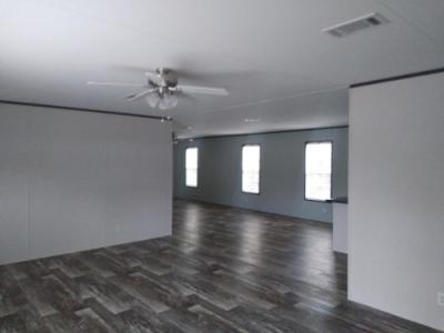 Photo 3 of 15 of home located at 8604 SW 155th St Dunnellon, FL 34432