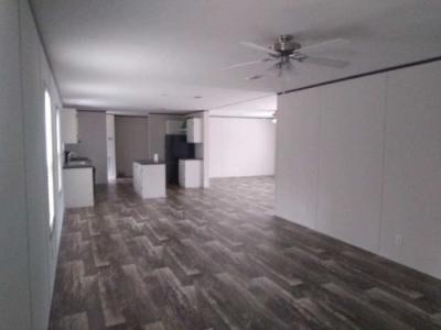 Photo 5 of 15 of home located at 8604 SW 155th St Dunnellon, FL 34432