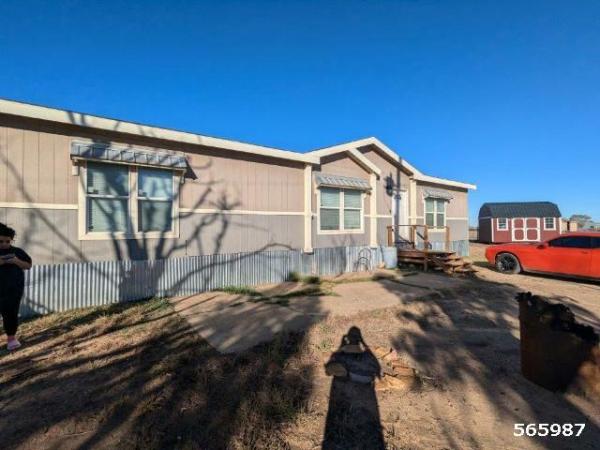 Photo 1 of 2 of home located at Collins Mobile Home Exchange 502 E Hastings Ave Amarillo, TX 79108