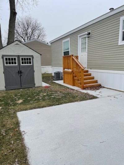 Photo 2 of 14 of home located at 27435 Legrand Blvd. #200 Romulus, MI 48174