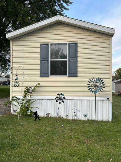 Mobile Home at 408 Sarah Ln Beaver Dam, WI 53916