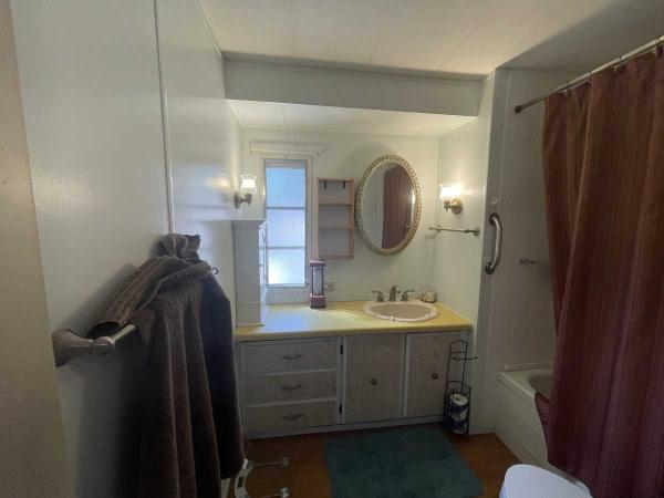 1976 HOME 1BR/1BA Mobile Home