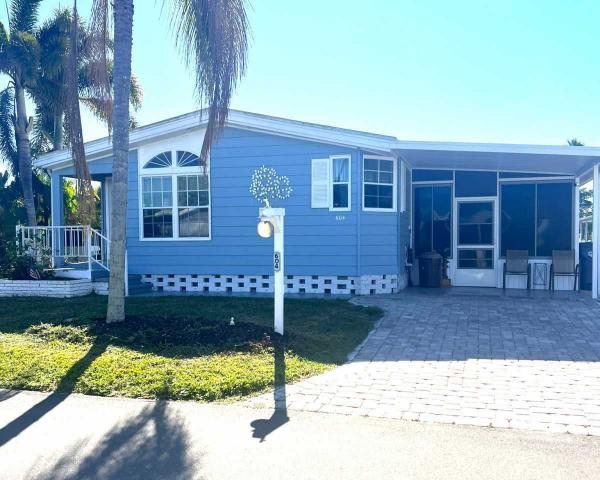 Photo 1 of 2 of home located at 5700 Bayshore Road, #604 Palmetto, FL 34221