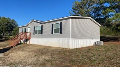 Mobile Home at 105 Daphnie Ln Harvest, AL 35749