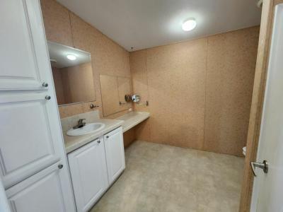 Photo 4 of 20 of home located at 142 Rotterdam North Fort Myers, FL 33903