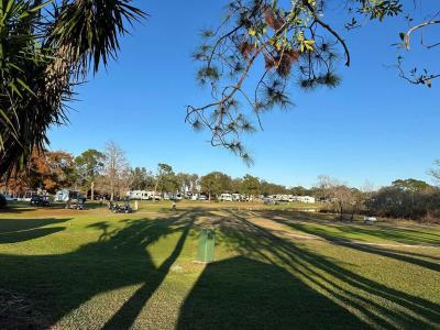 Photo 5 of 18 of home located at 20005 Us Hwy 27 N Lot 495 Clermont, FL 34715