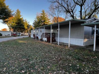 Mobile Home at 301 N. Main Street, Site 118 Riverton, IL 62561