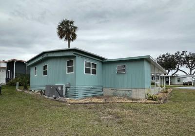 Photo 4 of 24 of home located at 26 Harbor Oaks Dr Fruitland Park, FL 34731